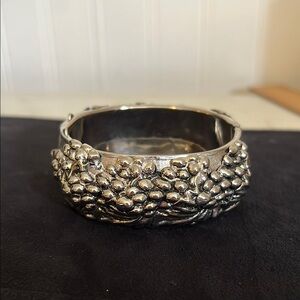 Vintage hinged wide Silver grapes embossed Bangle Bracelet